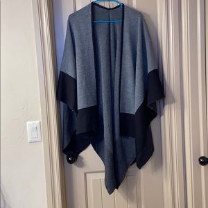 Gray and black pancho